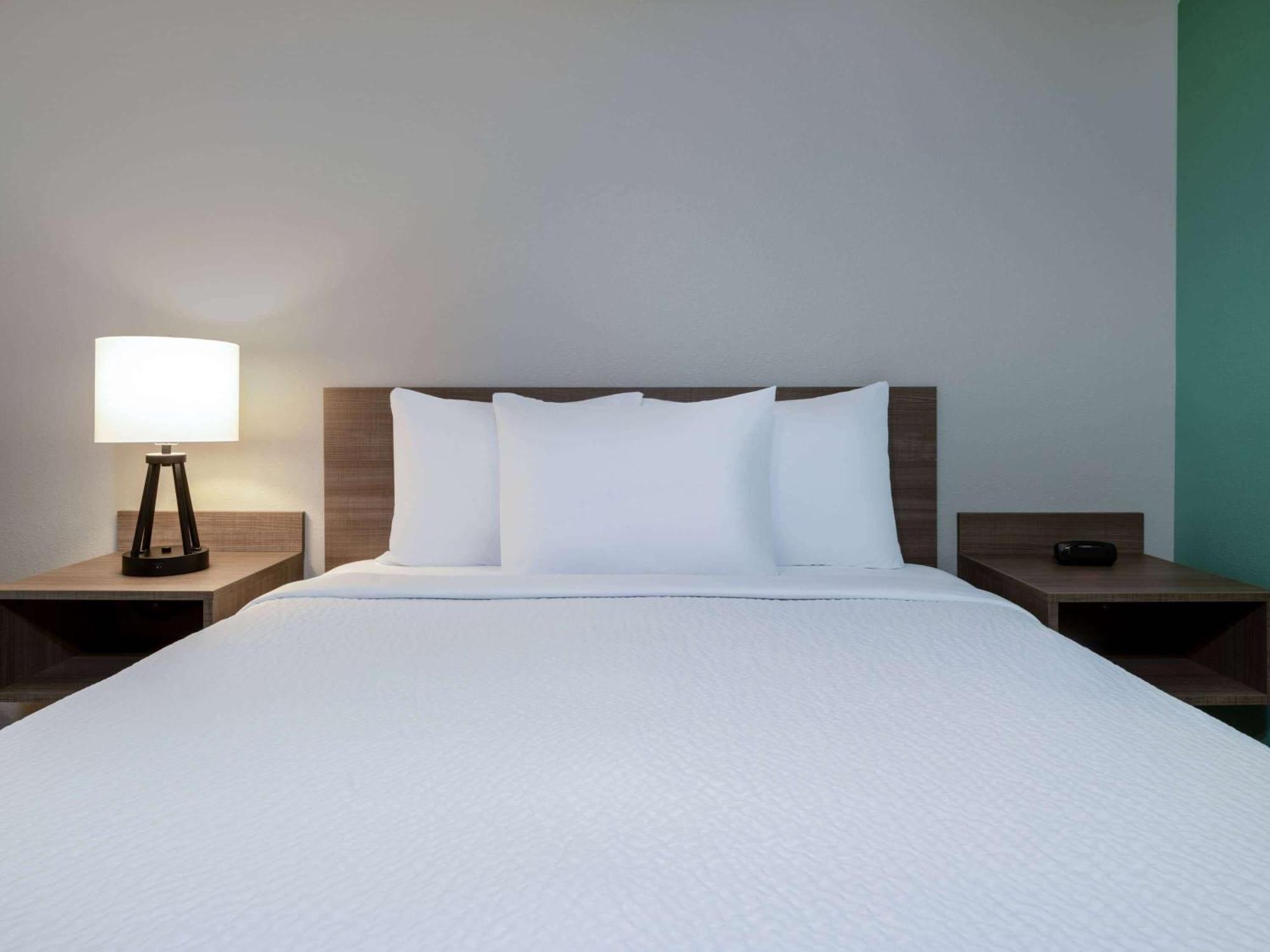 Echo Suites Extended Stay By Wyndham Indianapolis Ameriplex Εξωτερικό φωτογραφία