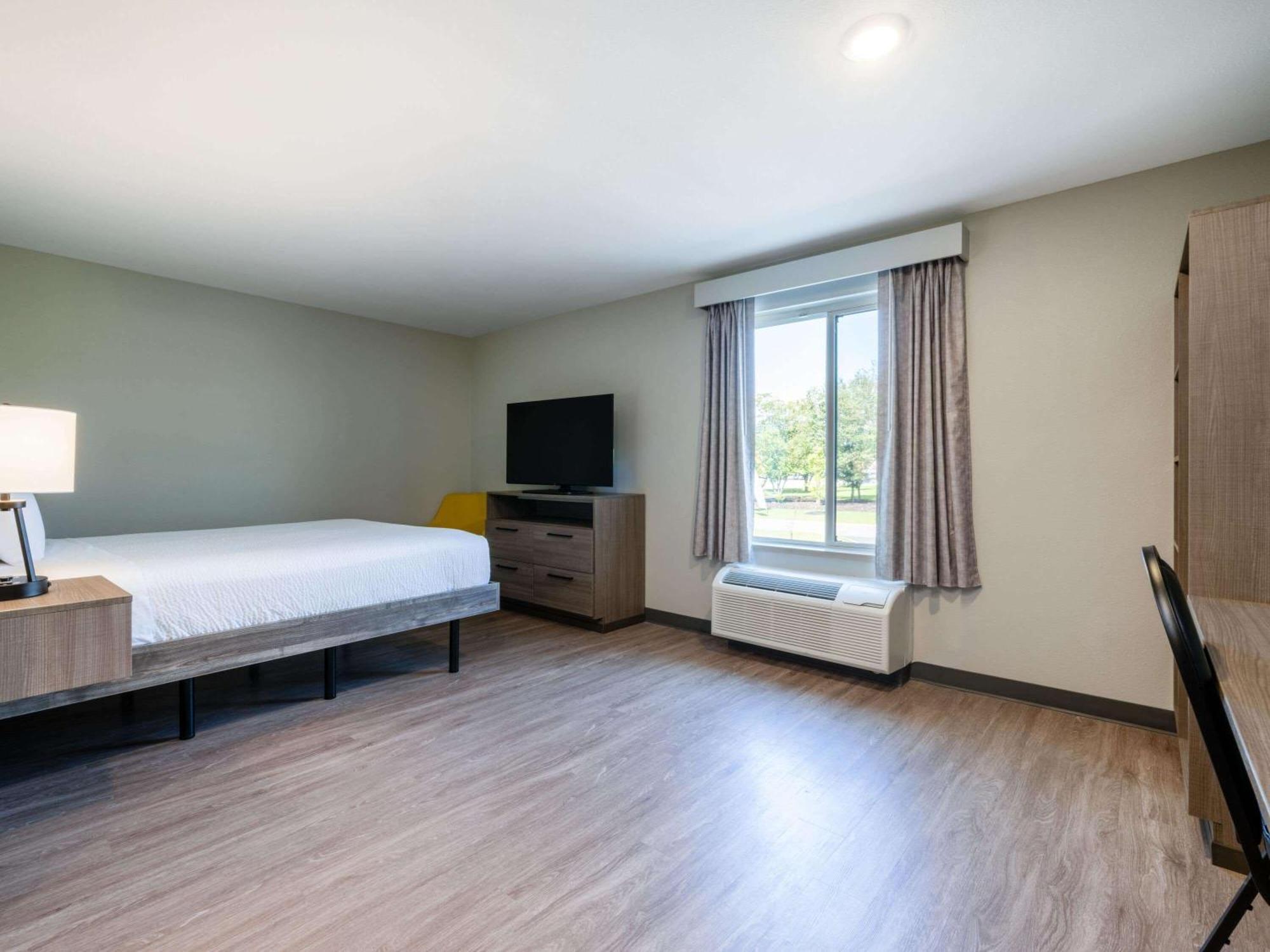 Echo Suites Extended Stay By Wyndham Indianapolis Ameriplex Εξωτερικό φωτογραφία