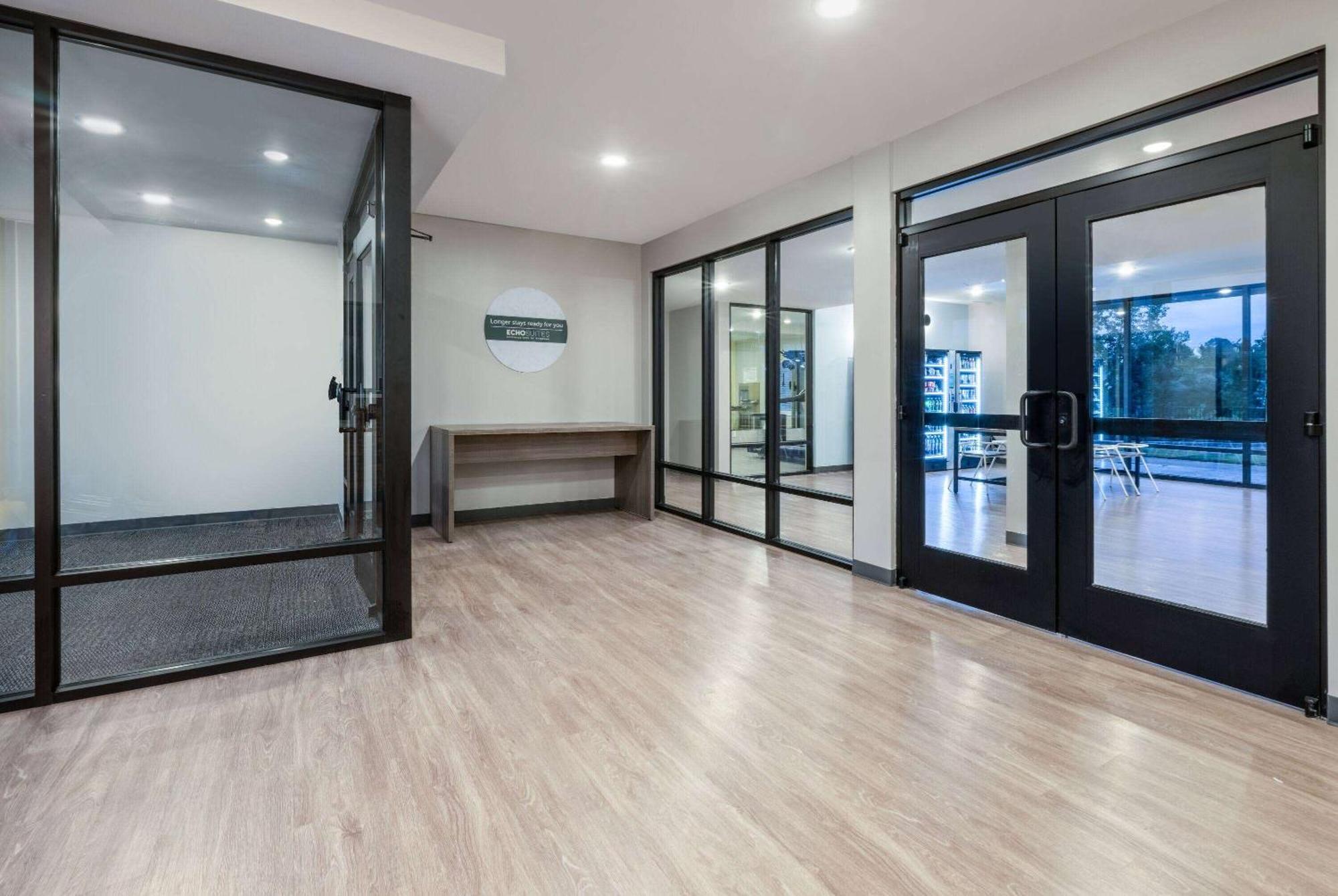 Echo Suites Extended Stay By Wyndham Indianapolis Ameriplex Εξωτερικό φωτογραφία